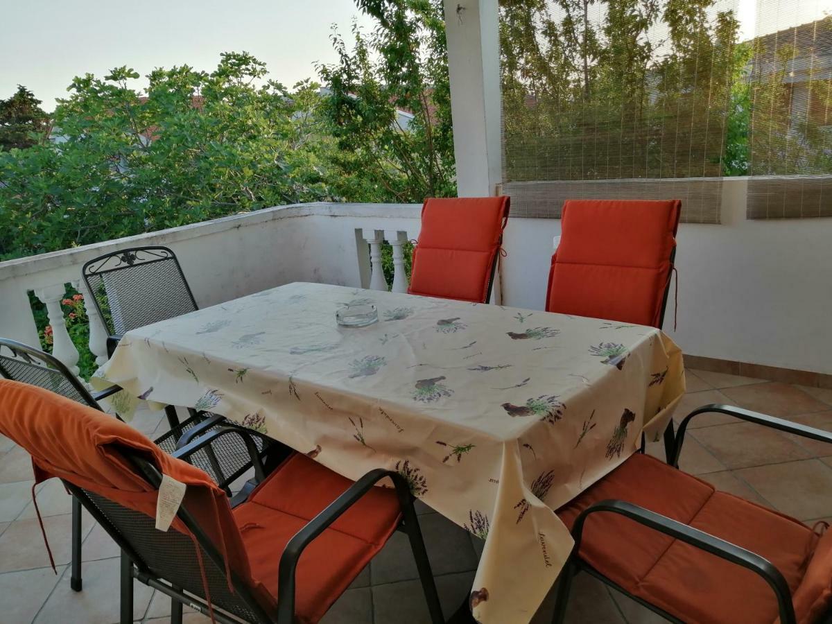Apartmani Petra Vrsi Eksteriør billede